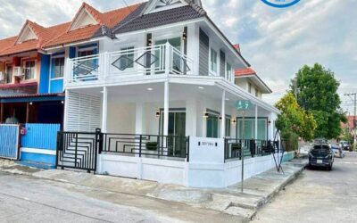 ขายทาวน์เฮ้าส์ 25.8 ตร.ว  ม.พฤกษา 38 ถ.บางกรวย-ไทรน้อย หลังมุม สวยพร้อมอยู่