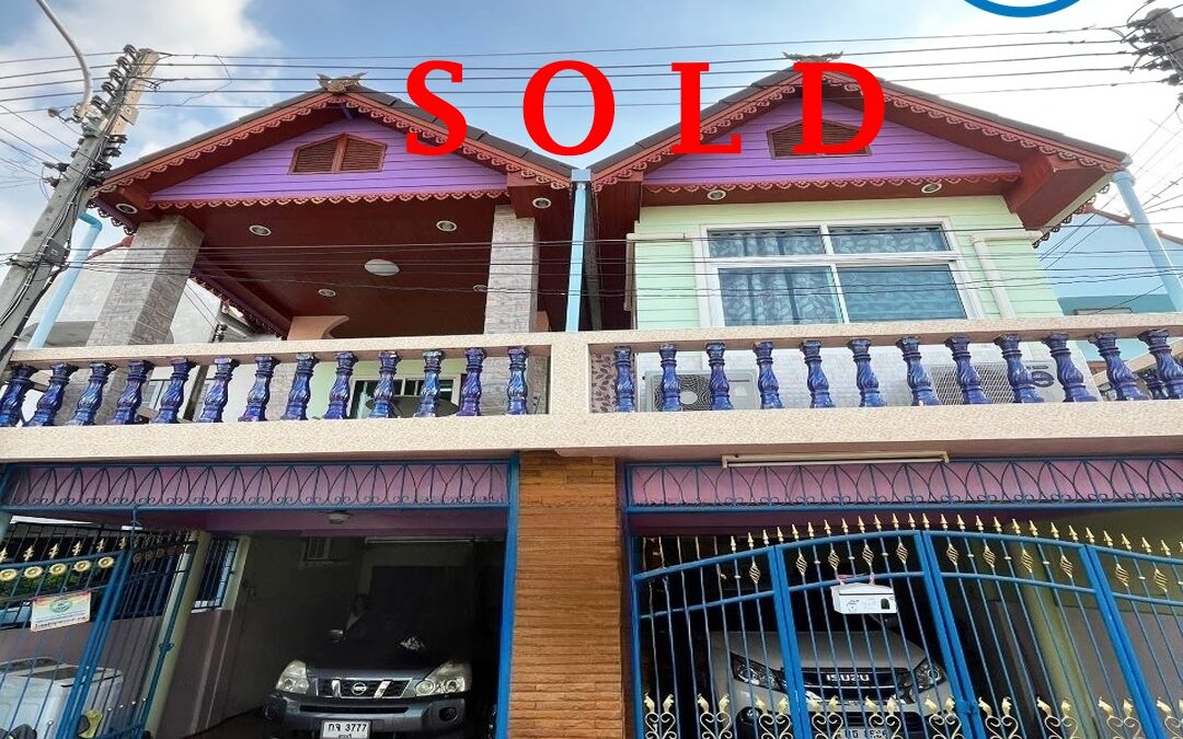 ขาย ทาวน์โฮม 2 หลังติดกัน40 ตร.ว  ม.บัวแก้ว สภาพดี พร้อมอยู่ ยื่นกู้ฟรี