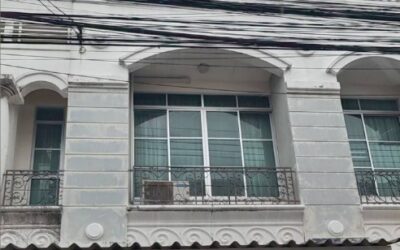 ขาย 6.3 ล้าน ทาวน์โฮม 3 ชั้น  31.3 ตร.ว   ม.บ้านกลางเมือง ลาดพร้าว-โยธินพัฒนา ในซอยประดิษฐ์มนูธรรม 19